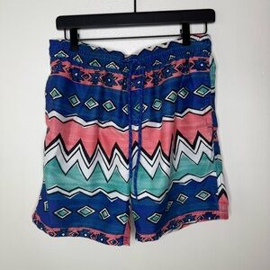 No Boundaries • Swin Trunk Shorts Vibrant Geometric Pattern Size Small